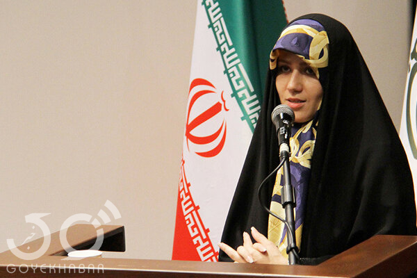 زهرا میرزایی